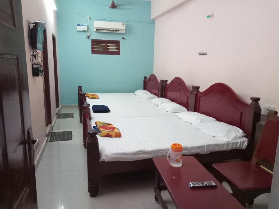 Sakthi Guest House & Residency, By Saraswathi Groups, Thirunallar, Karaikal Pillaittiruvasal Exterior foto
